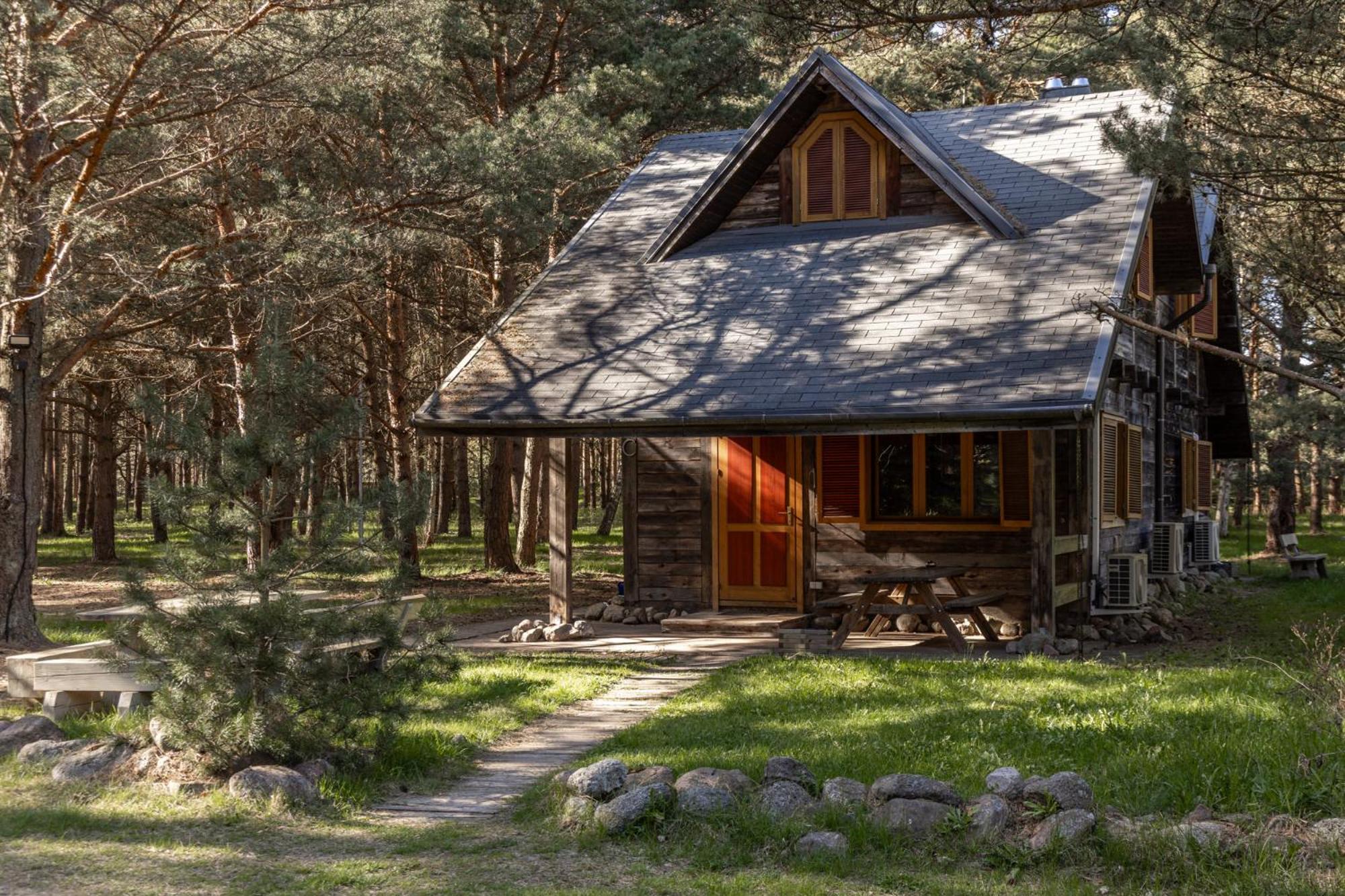 Roze Guest Houses Sklandas Bernati Exterior photo