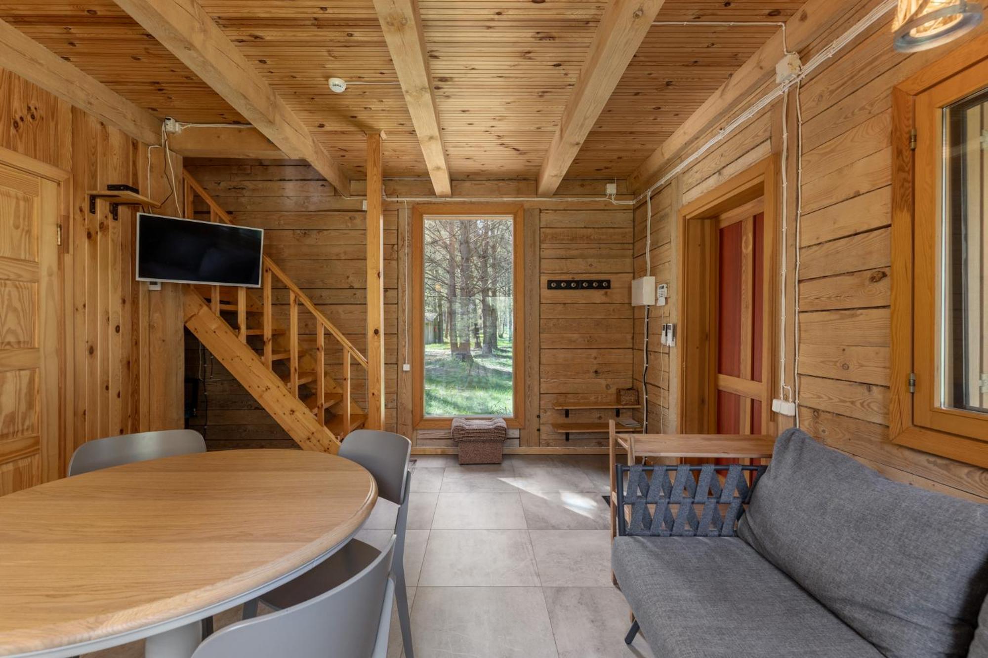 Roze Guest Houses Sklandas Bernati Exterior photo