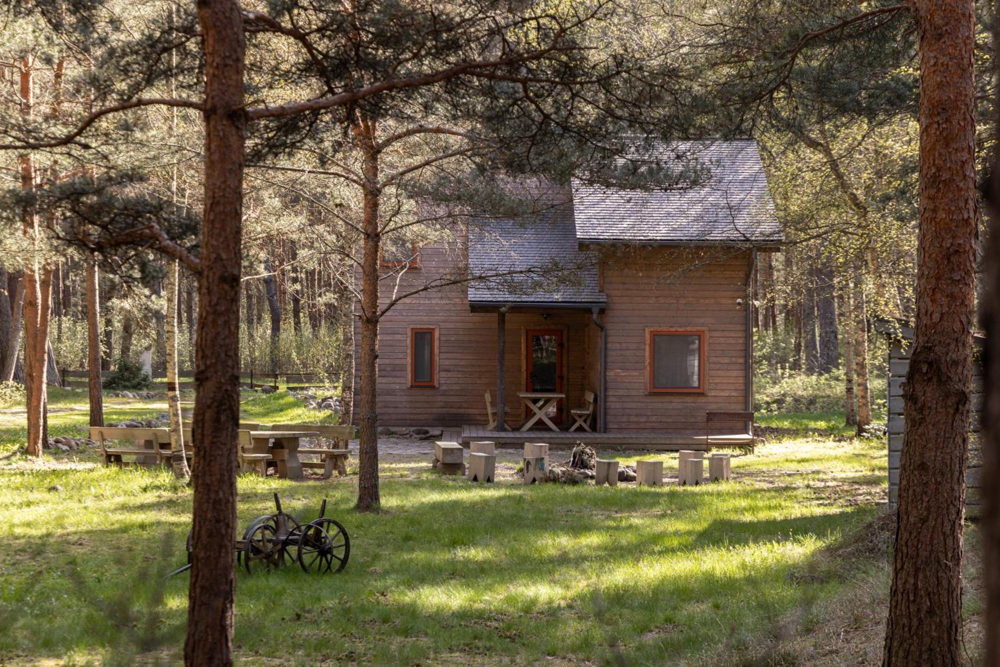 Roze Guest Houses Sklandas Bernati Exterior photo